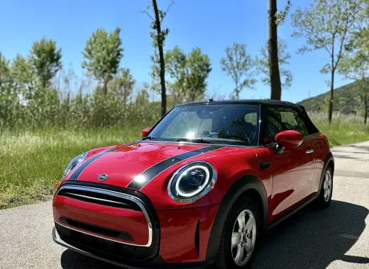 Mini Cooper Chilli Red 2023