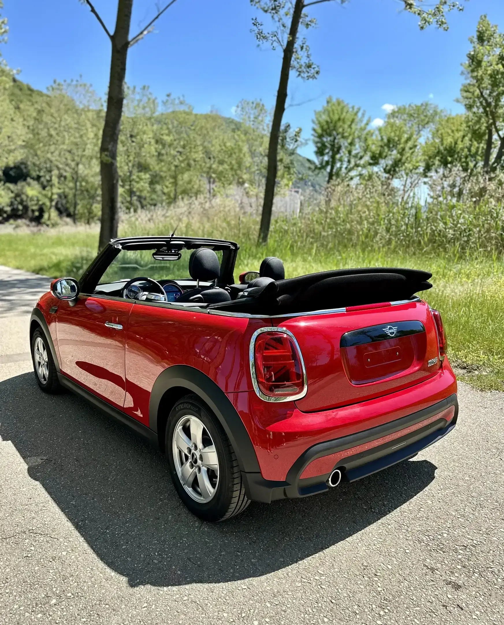 Mini Cooper Chilli Red 2023