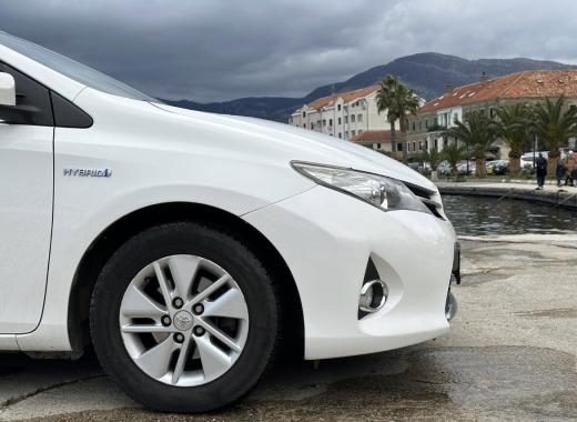 Toyota Auris 1.8 HEV