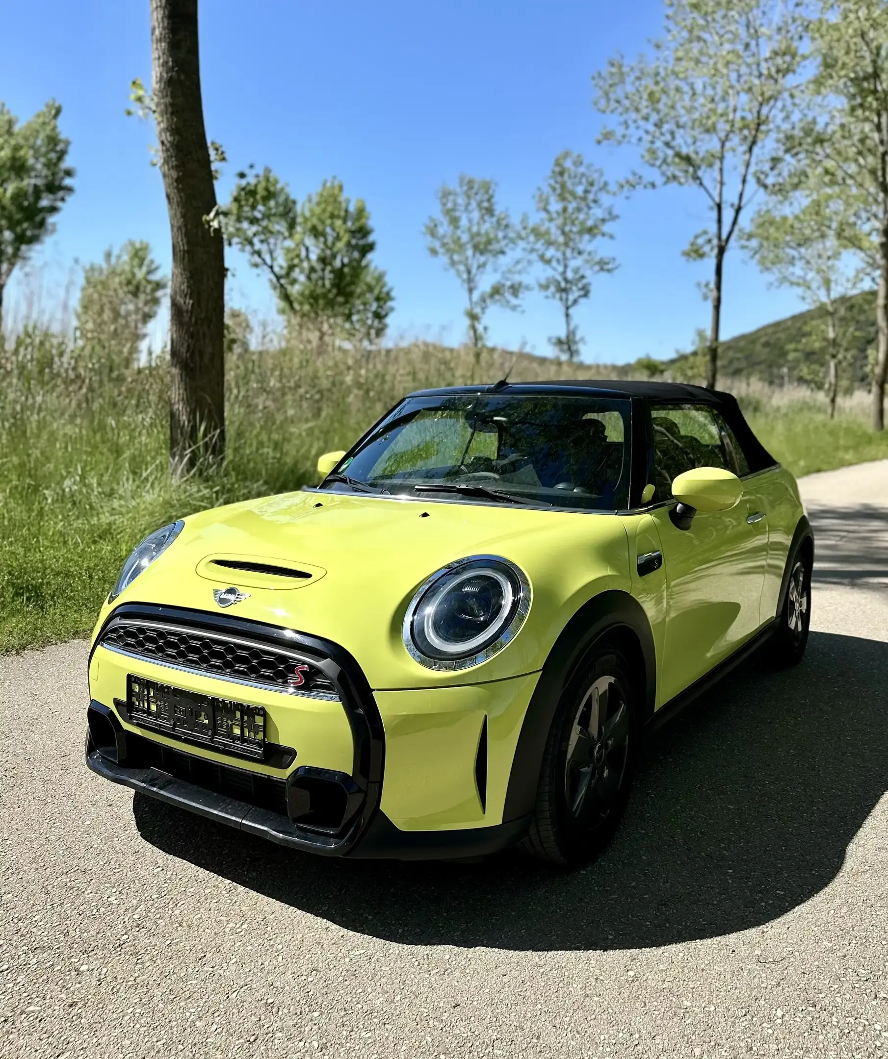 Mini Cooper S Zesty Yellow 2023