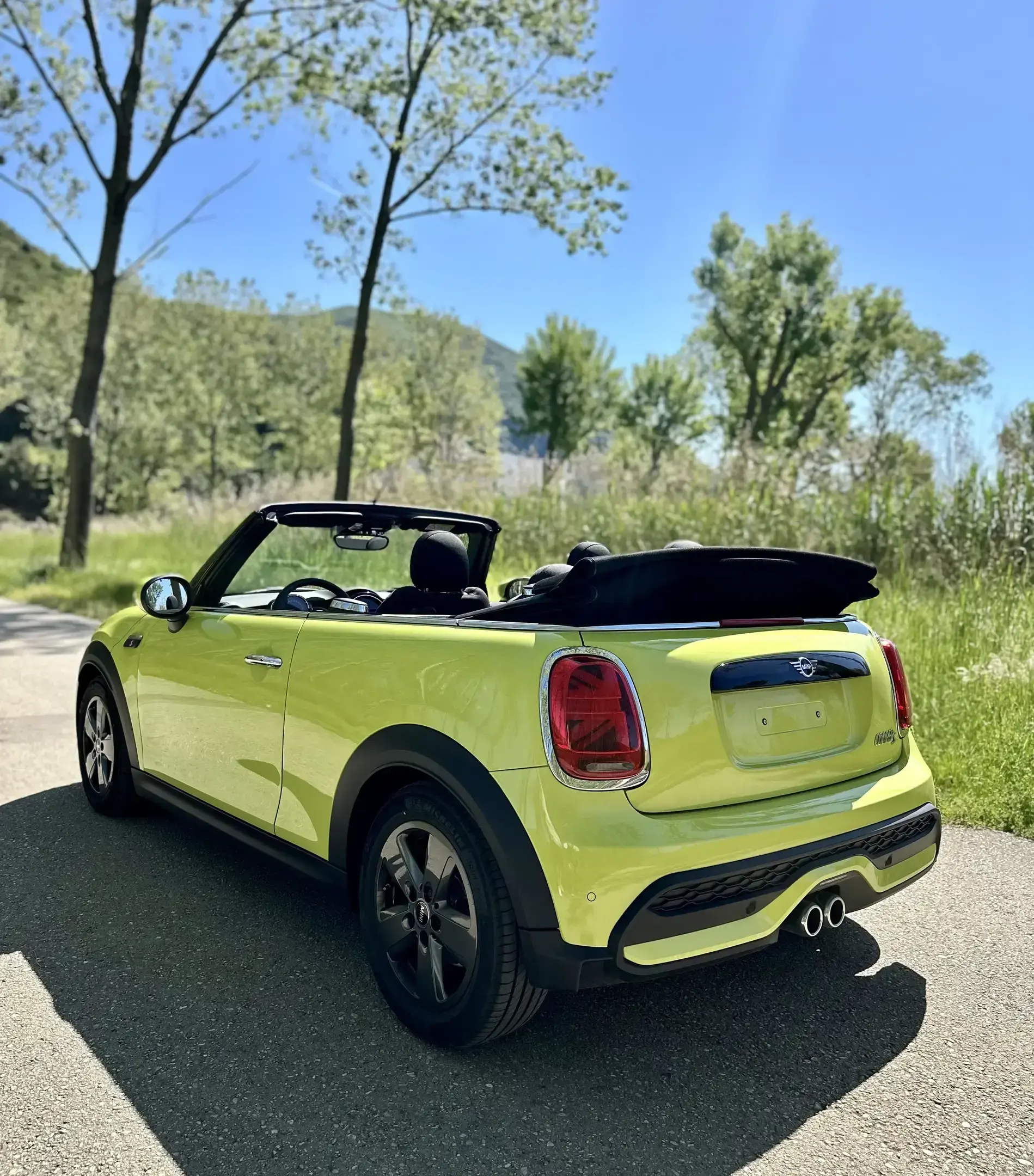 Mini Cooper S Zesty Yellow 2023